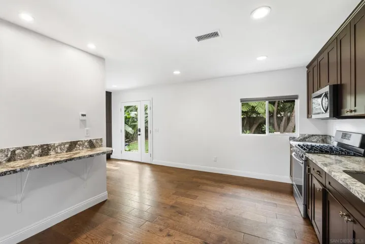 489 La Costa Ave, Encinitas, California 92024