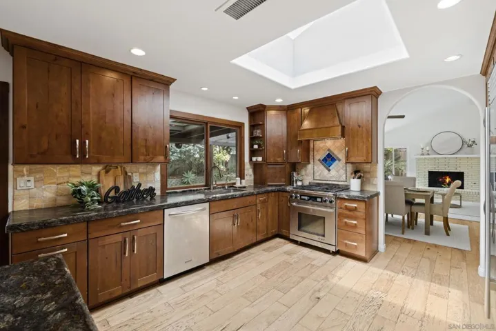 489 La Costa Ave, Encinitas, California 92024