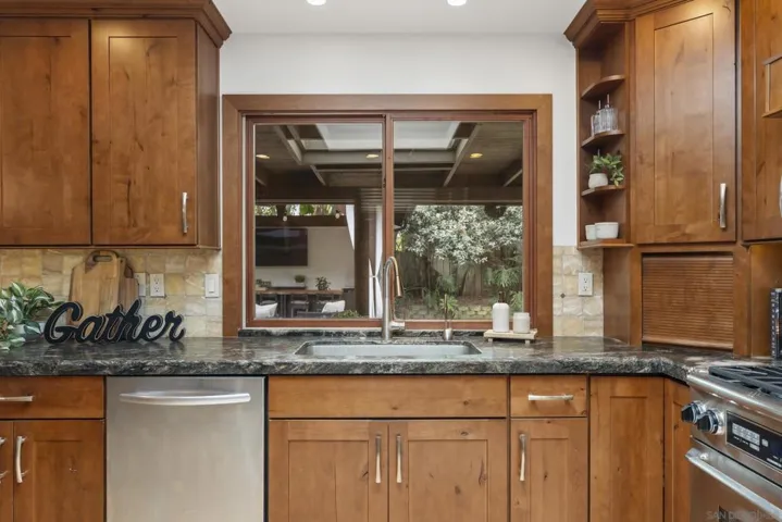 489 La Costa Ave, Encinitas, California 92024