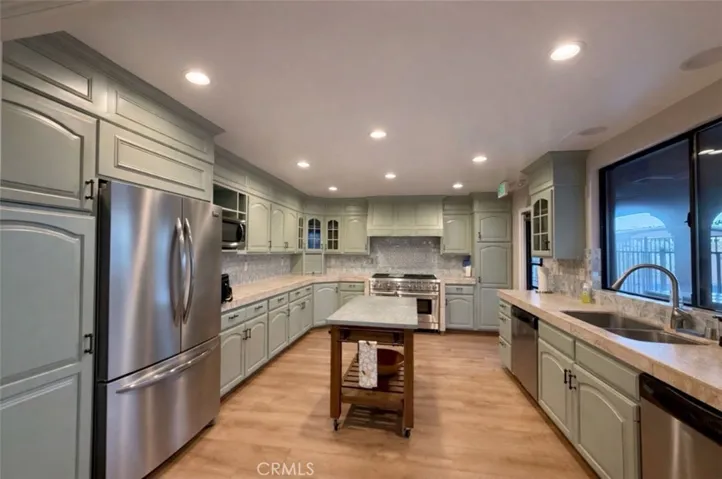 16421 Haiku Lane, Huntington Beach, California 92649