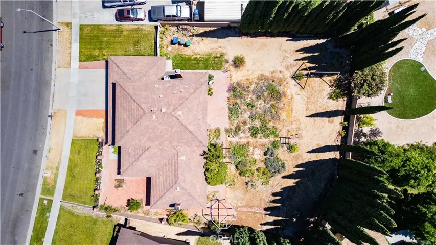 43944 Halcom, Lancaster, California 93536