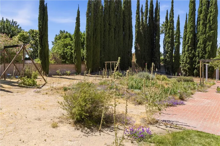 43944 Halcom, Lancaster, California 93536