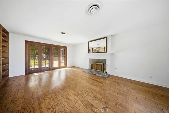 43944 Halcom, Lancaster, California 93536
