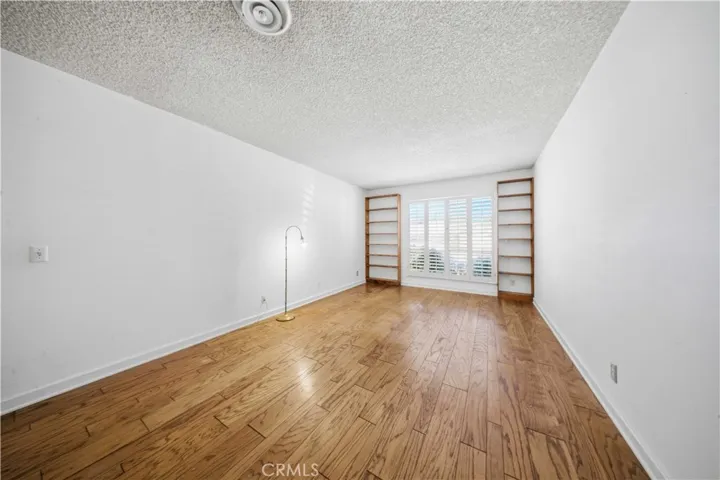 43944 Halcom, Lancaster, California 93536