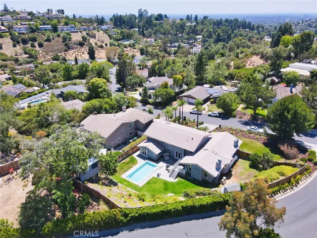 10392 Shadyridge, North Tustin, California 92705