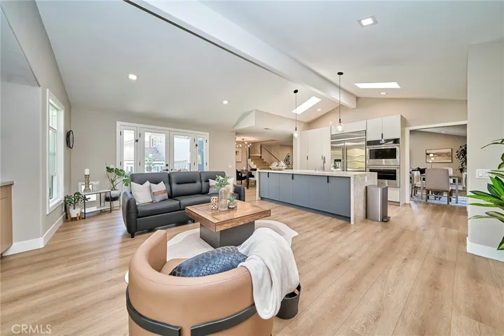 10392 Shadyridge, North Tustin, California 92705
