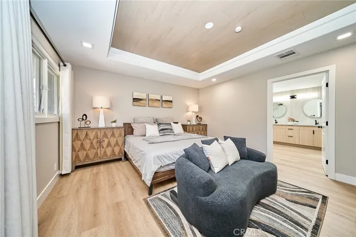 10392 Shadyridge, North Tustin, California 92705