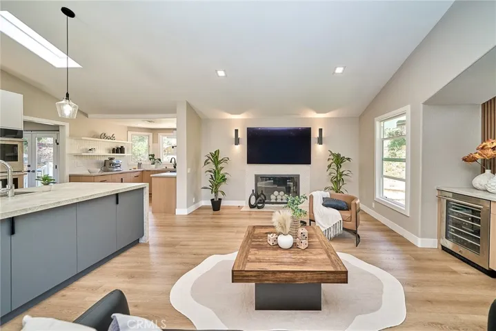 10392 Shadyridge, North Tustin, California 92705