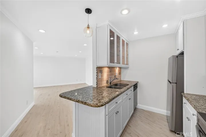 650 The Village #108, Redondo Beach, California 90277