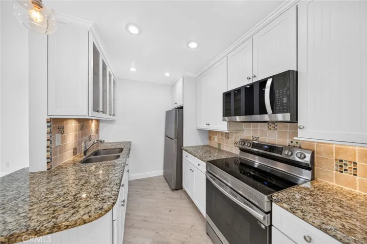 650 The Village #108, Redondo Beach, California 90277