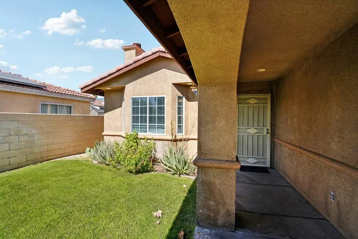 27-web-or-mls-Cathedral Cyn-S2006-027