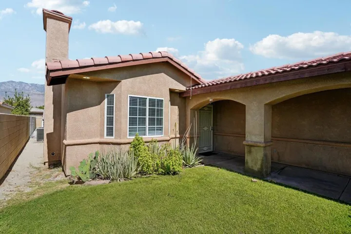 28-web-or-mls-Cathedral Cyn-S2006-028