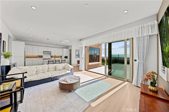 103 Eversedge, Irvine, California 92618