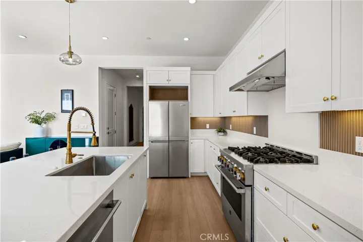 103 Eversedge, Irvine, California 92618