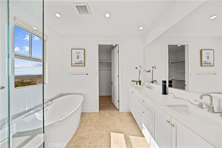 103 Eversedge, Irvine, California 92618