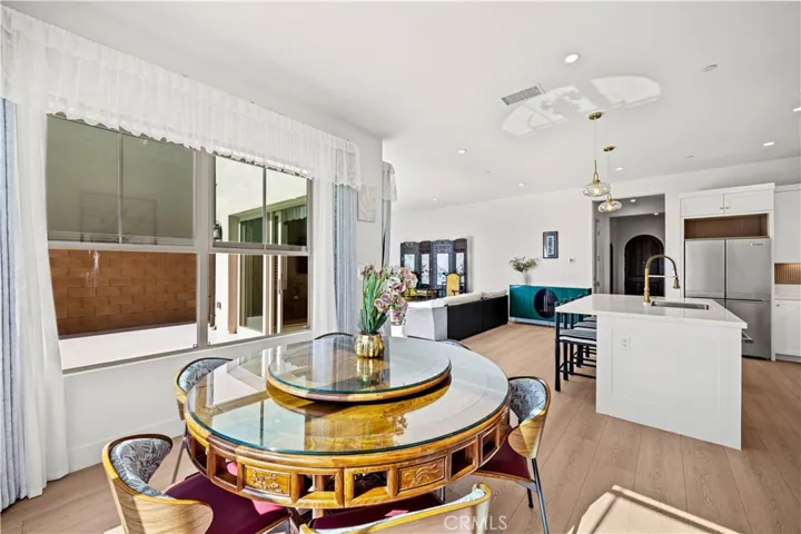 103 Eversedge, Irvine, California 92618