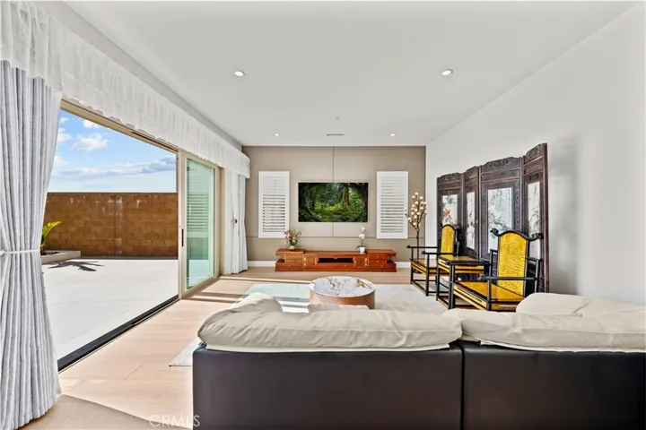 103 Eversedge, Irvine, California 92618