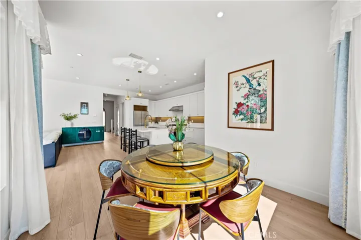 103 Eversedge, Irvine, California 92618