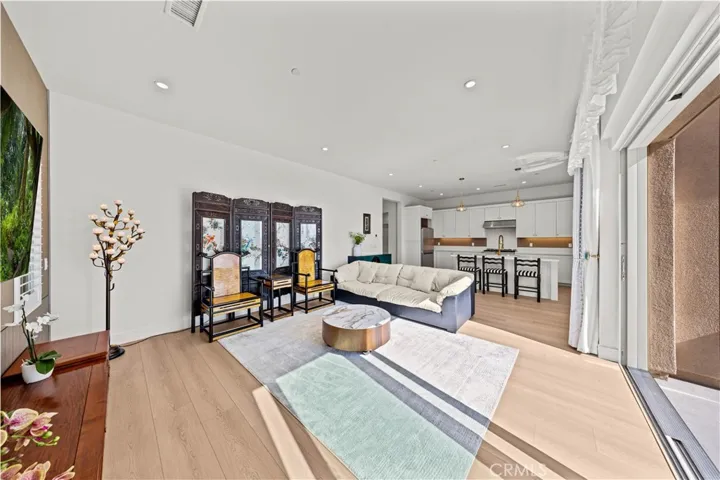 103 Eversedge, Irvine, California 92618