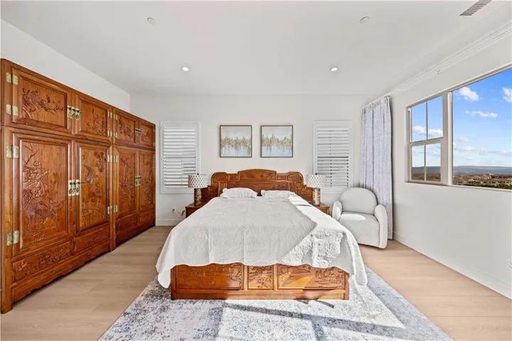 103 Eversedge, Irvine, California 92618