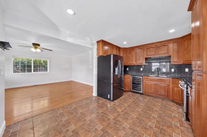 1238 Tahiti Place, Salinas, California 93905