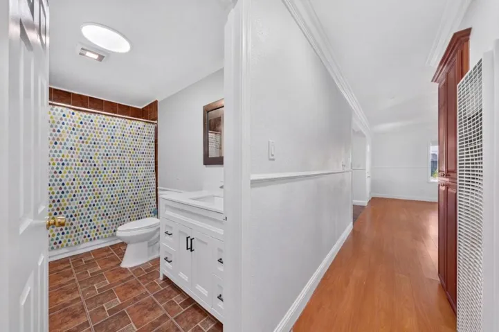 Hall Bath & Hall View