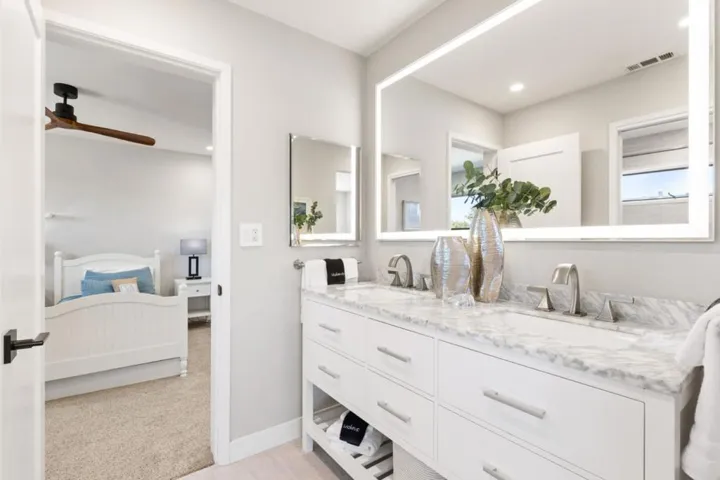 201 Miramontes Avenue, Half Moon Bay, California 94019