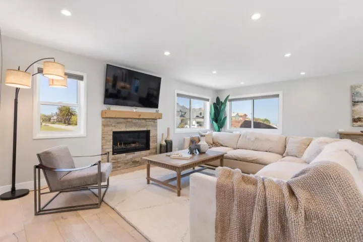 201 Miramontes Avenue, Half Moon Bay, California 94019