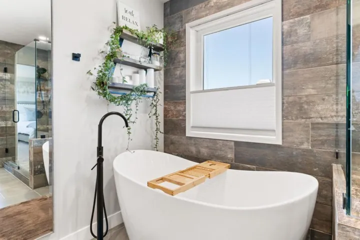 201 Miramontes Avenue, Half Moon Bay, California 94019