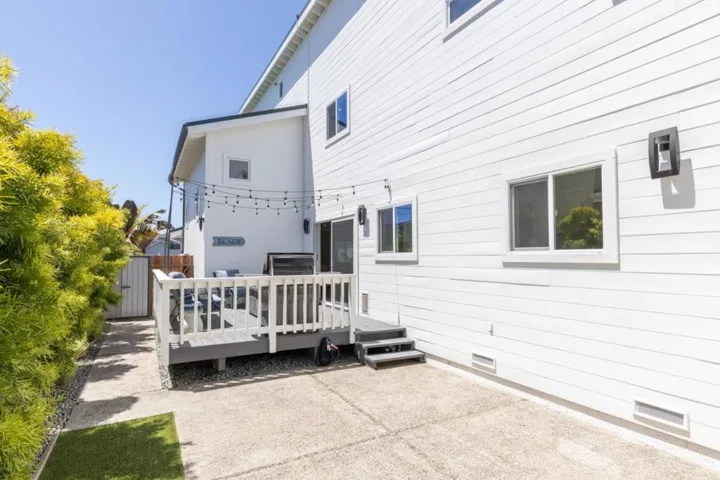 201 Miramontes Avenue, Half Moon Bay, California 94019