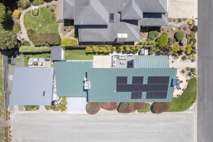 201 Miramontes Avenue, Half Moon Bay, California 94019