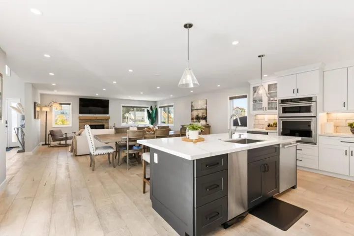 201 Miramontes Avenue, Half Moon Bay, California 94019