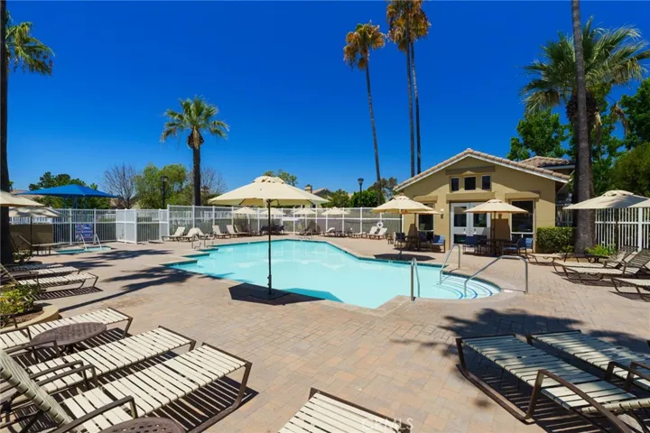 28496 Klondike Dr, Lake Forest, California 92679