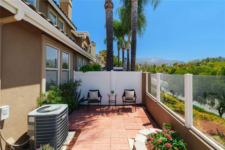 28496 Klondike Dr, Lake Forest, California 92679