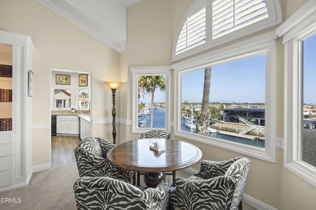 ventura-c-modern-diningroom-2-for-sale