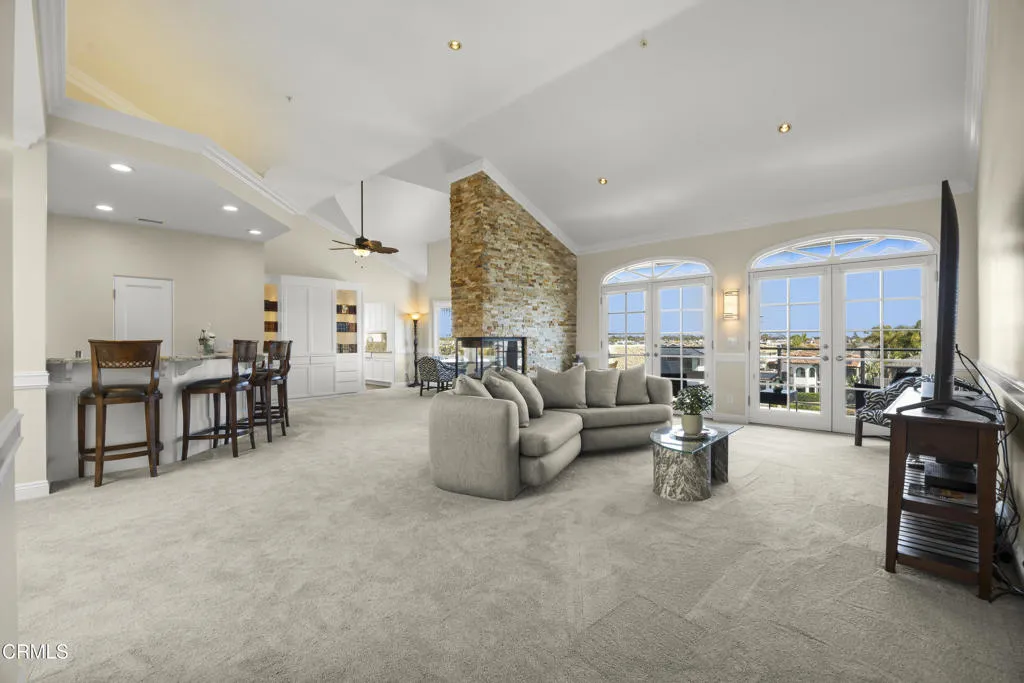 ventura-modern-livingroom-for-sale
