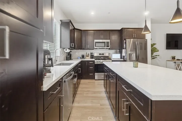 16061 Narni, Fontana, California 92336