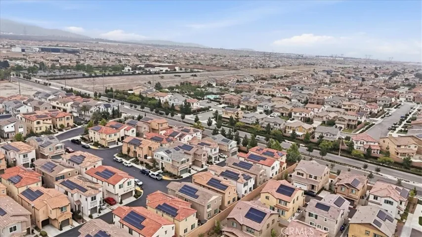 16061 Narni, Fontana, California 92336