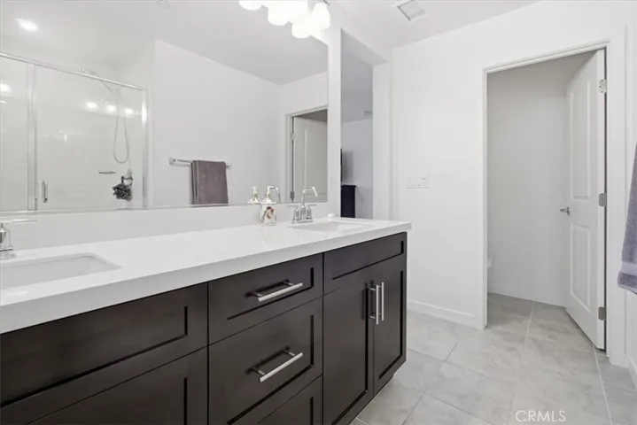 16061 Narni, Fontana, California 92336