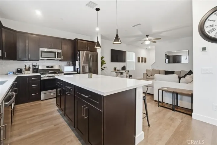 16061 Narni, Fontana, California 92336