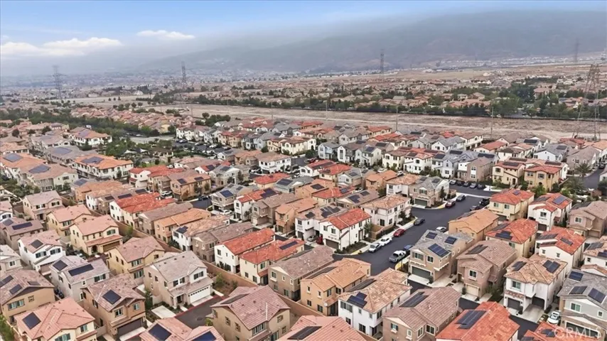 16061 Narni, Fontana, California 92336