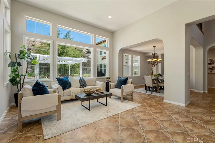 Simonton DaylightMax energy-efficient windows throughout