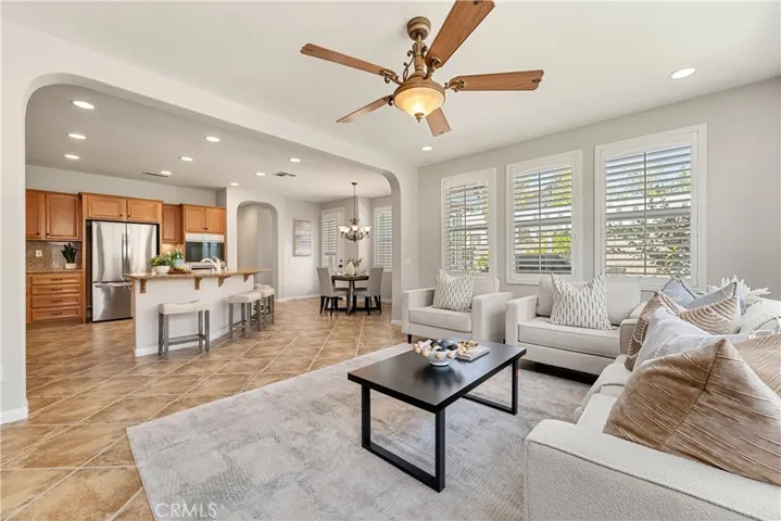 Wonderful great room area with large kitchen and breakfast nook