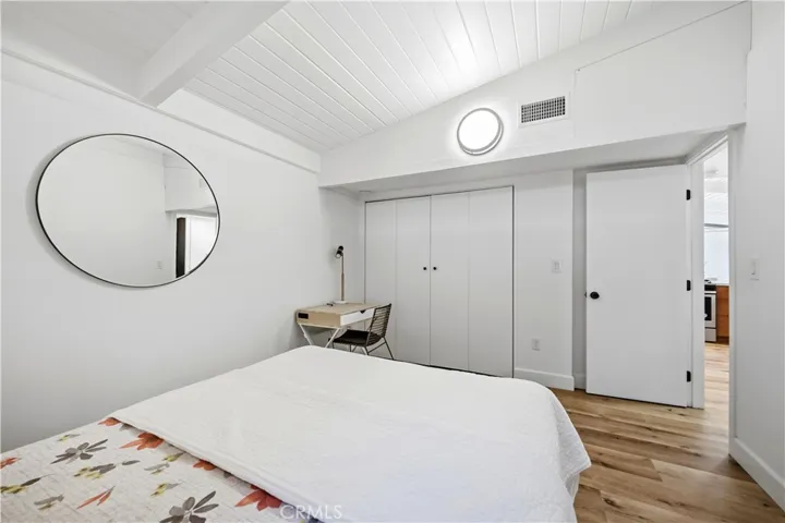 Middle Bedroom