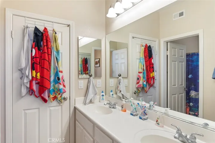 Jack-n-Jill Bathroom