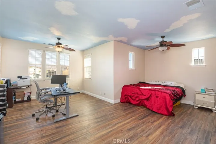 UPSTAIRS Bonus Room (optional 5th Bedroom)