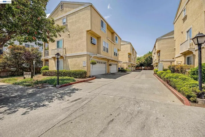 260 Estabrook St, San Leandro, California 94577
