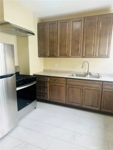 3921 E Livingston, Long Beach, California 90803