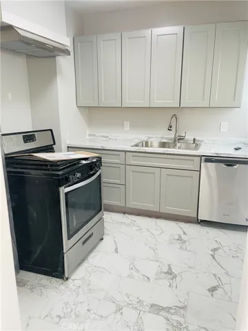 3921 E Livingston, Long Beach, California 90803