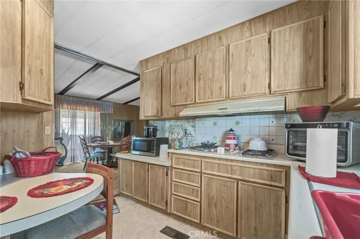 17701 S Avalon Boulevard 36, Carson, California 90746